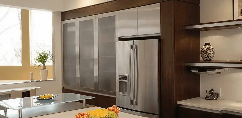 Cabinet door replacement and modern kitchen cabinet upgrade in Pueblo, CO