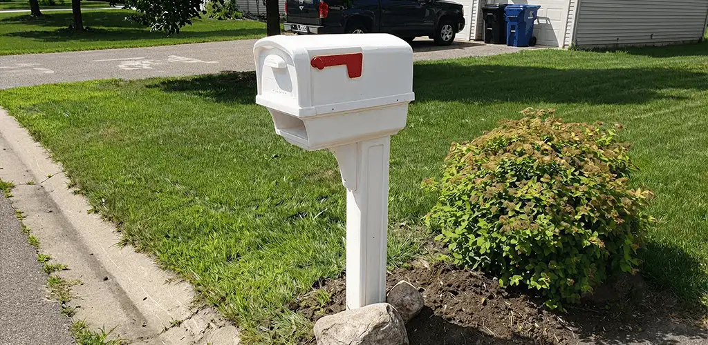 Mailbox installation for a residential curbside mailbox in Pueblo, CO